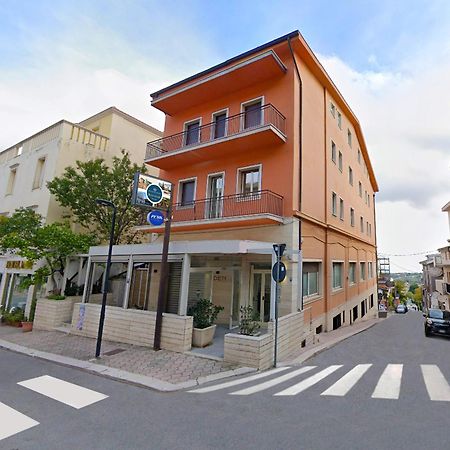 Hotel House Gargano サン・ジョバンニ・ロトンド エクステリア 写真